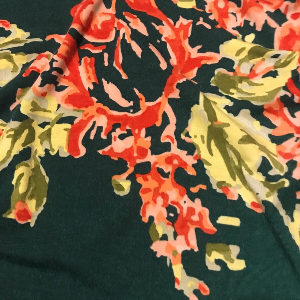 LulaRoe Randy Baseball Tee NWOT - Picture 3 of 6